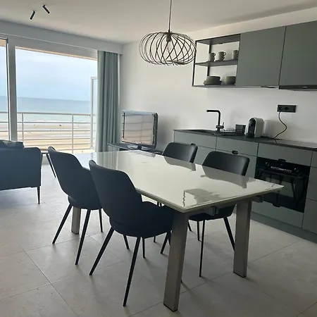 Splendid 8 - - - 45m2 *