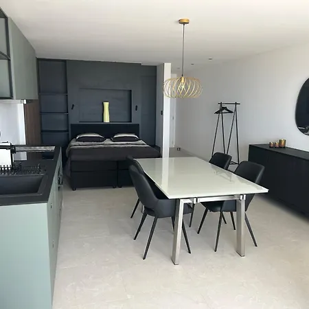 Splendid 8 - - - 45m2