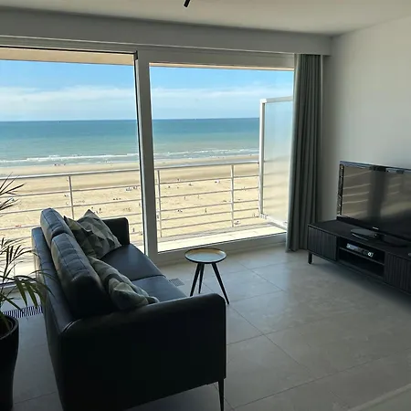 Splendid 8 - - - 45m2 * De Panne